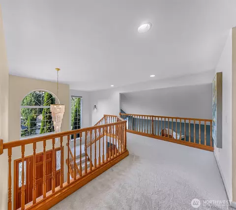 Entry Way - 10409 NE 151st Pl, Bothell, WA 98011 photo 3 of 3