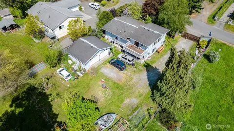941 Diane Ave, Oak Harbor, WA 98277