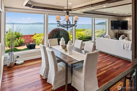 Dining - 8723 Talbot Rd, Edmonds, WA 98026 photo 1 of 2