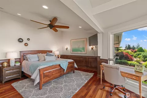Bedroom - 8723 Talbot Rd, Edmonds, WA 98026 photo 1 of 4