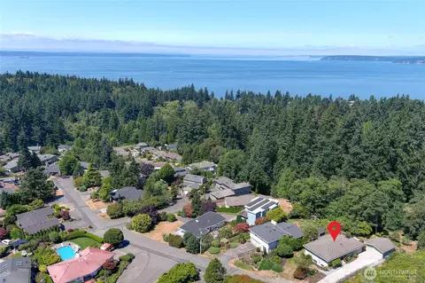 7301 179th St SW, Edmonds, WA 98026