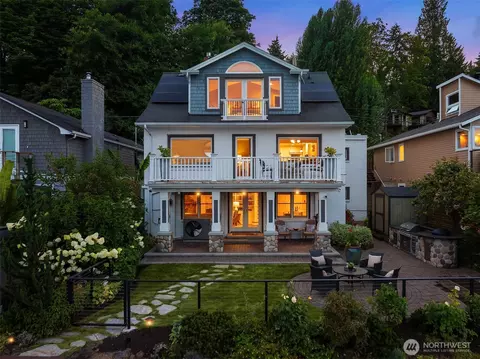 11754 Riviera Pl NE, Seattle, WA 98125
