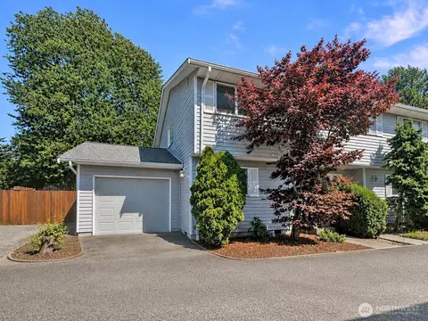 1047 Adelia St, Blaine, WA 98230