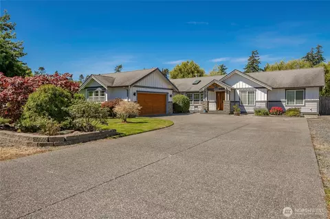 8255 Snohomish Rd, Blaine, WA 98230