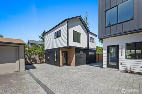 Exterior - 724 N 89th St, Seattle, WA 98103 photo 2 of 6