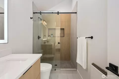 Bath - 724 N 89th St, Seattle, WA 98103 photo 4 of 4