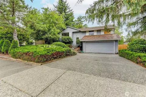 17415 159th Ave SE, Renton, WA 98058