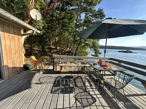 Exterior - 240 Old Midden Ln, Shaw Island, WA 98286 photo 2 of 9