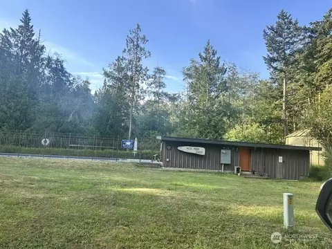 Exterior - 240 Old Midden Ln, Shaw Island, WA 98286 photo 7 of 9