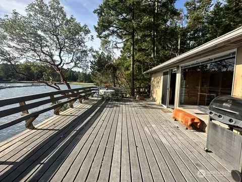 Exterior - 240 Old Midden Ln, Shaw Island, WA 98286 photo 1 of 9