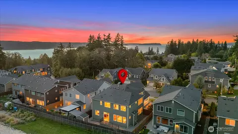 5028 70th Pl SW, Mukilteo, WA 98275
