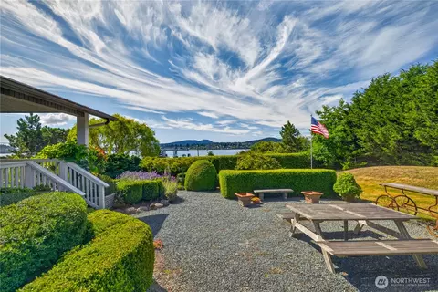 5478 S Shore Dr, Anacortes, WA 98221