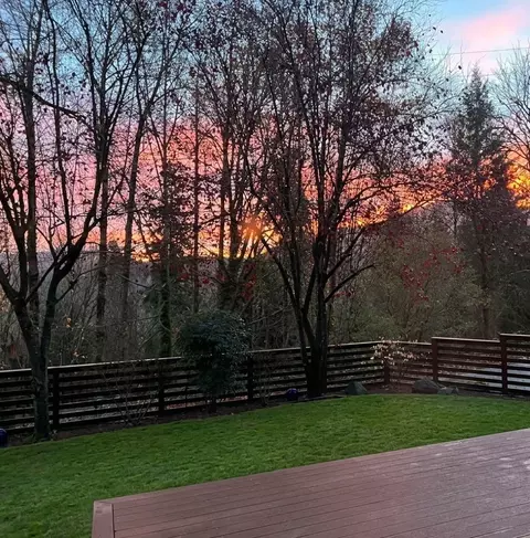 450 Mount Defiance Cir SW, Issaquah, WA 98027