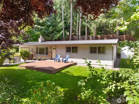 450 Mount Defiance Cir SW, Issaquah, WA 98027