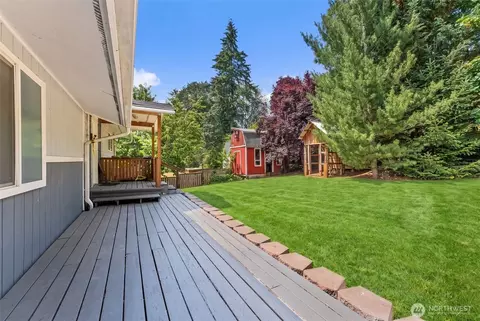 Exterior - 115 Riverview Dr, Chehalis, WA 98532 photo 6 of 9