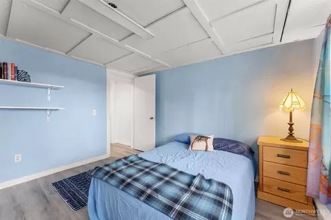 Bedroom - 115 Riverview Dr, Chehalis, WA 98532 photo 2 of 3