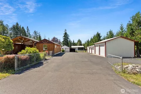 Exterior - 1296 Centralia Alpha Rd, Chehalis, WA 98532 photo 3 of 13