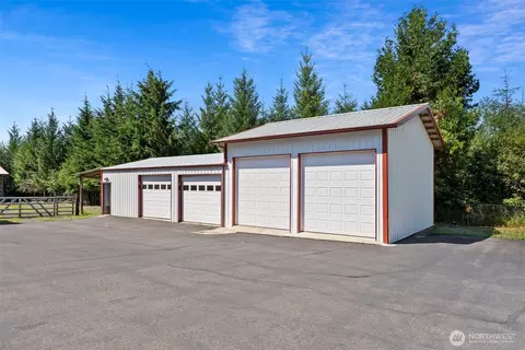 Exterior - 1296 Centralia Alpha Rd, Chehalis, WA 98532 photo 12 of 13