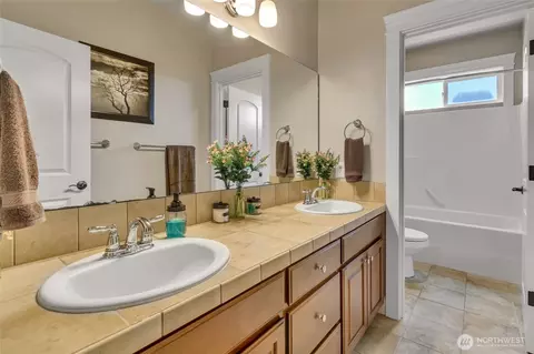 Bath - 8110 172nd Ave E, Sumner, WA 98390 photo 4 of 4