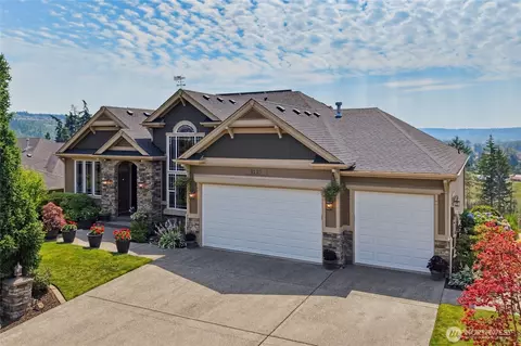 Exterior - 8110 172nd Ave E, Sumner, WA 98390 photo 2 of 8