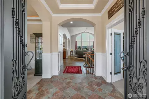 Entry Way - 8110 172nd Ave E, Sumner, WA 98390 photo 1 of 2