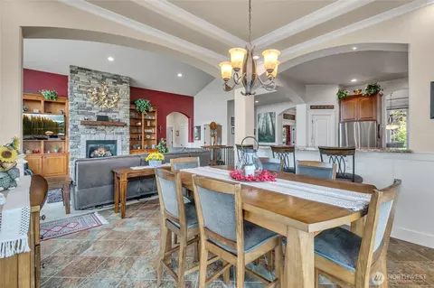 Dining - 8110 172nd Ave E, Sumner, WA 98390 photo 3 of 3