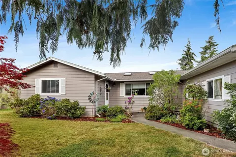 2413 N 18th Pl, Mount Vernon, WA 98273