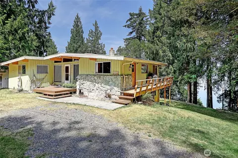 1351 Steffen Pl, Camano Island, WA 98282