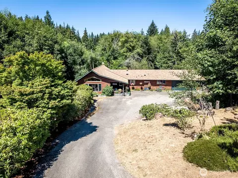 1174 SW Harper Rd, Port Orchard, WA 98367