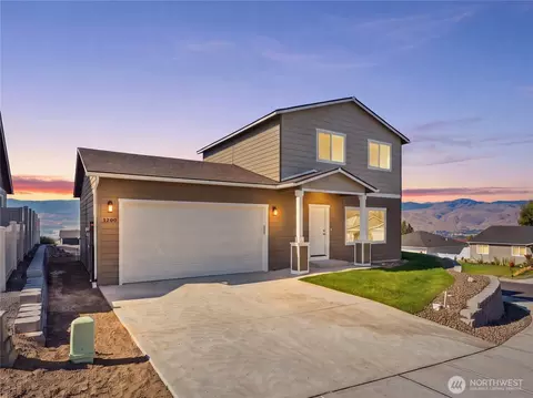 1948 N Mineral Pl, East Wenatchee, WA 98802