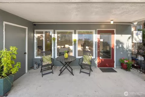 Other - 75 E Lynn St #B, Seattle, WA 98102 photo 1 of 12