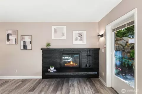 Other - 75 E Lynn St #B, Seattle, WA 98102 photo 4 of 12