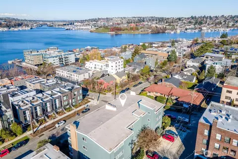 View/Area - 75 E Lynn St #B, Seattle, WA 98102 photo 1 of 5