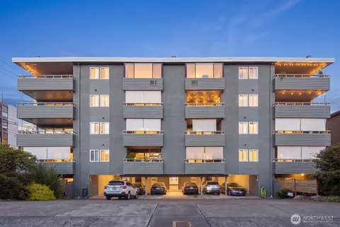 Exterior - 75 E Lynn St #B, Seattle, WA 98102 photo 8 of 9