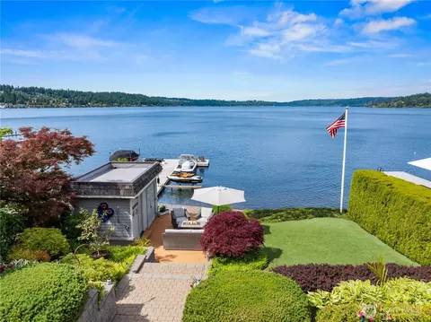 17834 SE 40th Pl, Bellevue, WA 98008