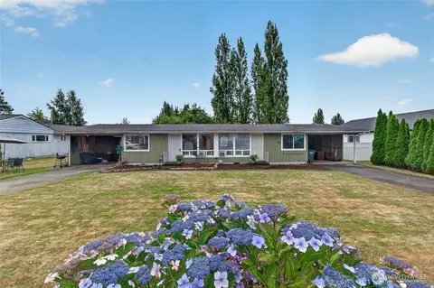 541 545 D St, Blaine, WA 98230