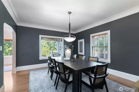 Dining - 431 Smith St, Seattle, WA 98109 photo 1 of 2