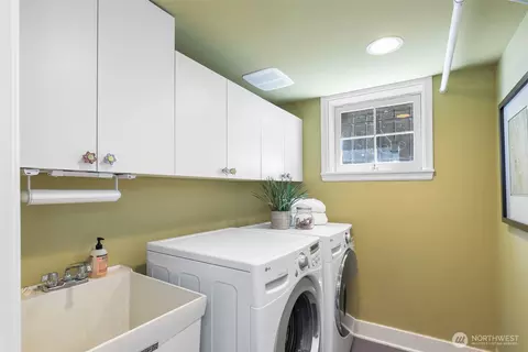 Other - 431 Smith St, Seattle, WA 98109 photo 6 of 6