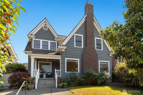 431 Smith St, Seattle, WA 98109