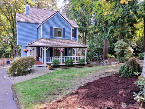 16880 NE 42nd Ct, Redmond, WA 98052
