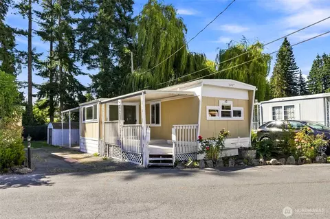 18501 52nd Ave W #62, Lynnwood, WA 98037