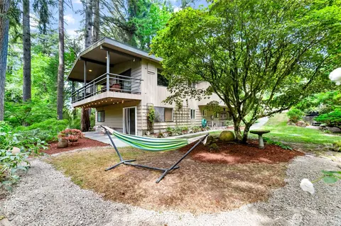 4270 Long Lake Rd SE, Port Orchard, WA 98366