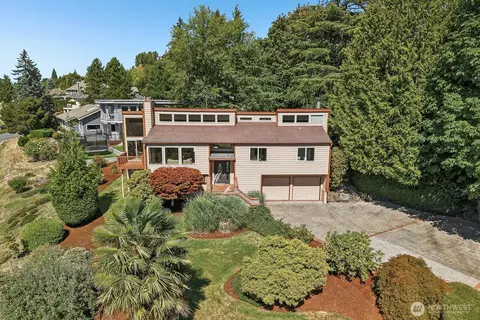 13604 SE 1st St, Bellevue, WA 98005