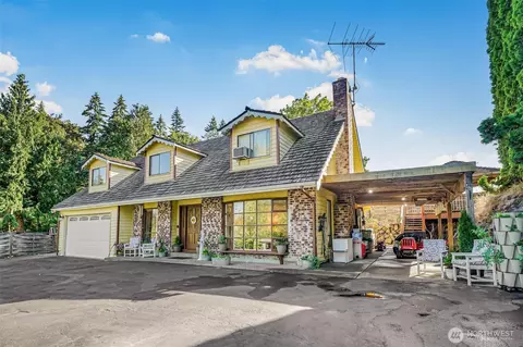 15255 206th Ave SE, Renton, WA 98059