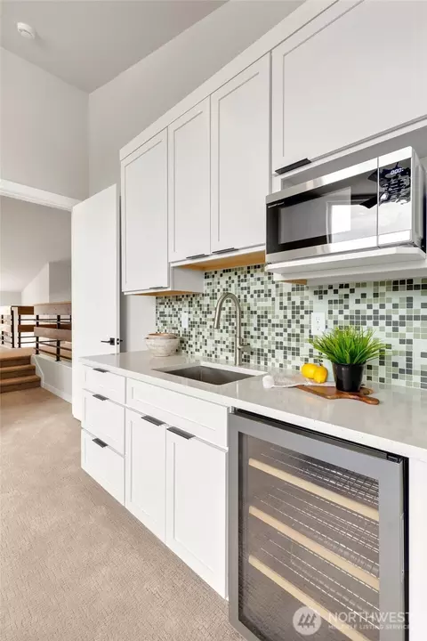 Kitchen - 10052 NE 196th Pl, Bothell, WA 98011 photo 5 of 5