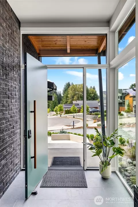 Entry Way - 10052 NE 196th Pl, Bothell, WA 98011 photo 1 of 8