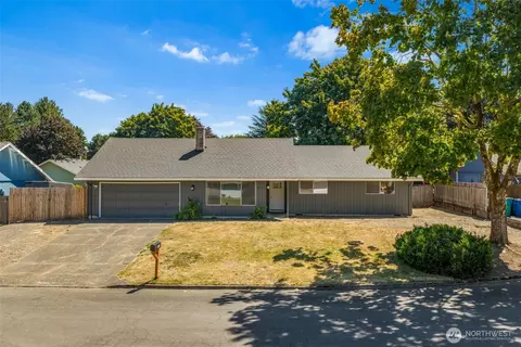211 NW Loan Pl, Vancouver, WA 98665