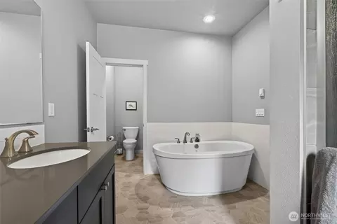 Bath - 20905 192nd Ave E, Orting, WA 98360 photo 2 of 5