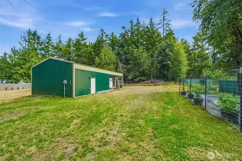 Exterior - 20905 192nd Ave E, Orting, WA 98360 photo 8 of 11