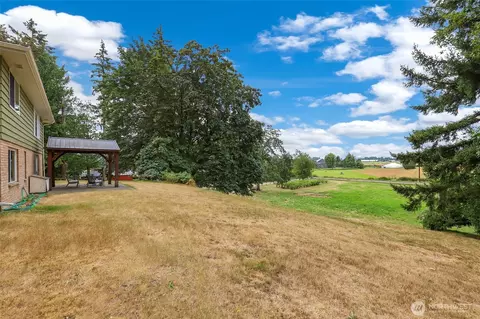 Exterior - 41212 268th Ave SE, Enumclaw, WA 98022 photo 7 of 12